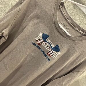 Under Armour Gray Long Sleeve Shirt